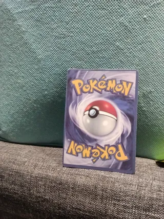 Carta Pokémon Pikachu Vuelo Edición Limitada