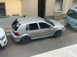 Volkswagen Golf 2003