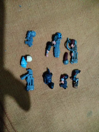Warhammer 40k piezas sueltas