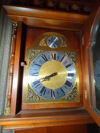 OROLOGIO A PENDOLO LEGNO CLASSICO 240CM Vendo eleg