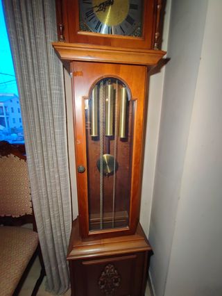OROLOGIO A PENDOLO LEGNO CLASSICO 240CM Vendo eleg