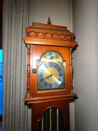 OROLOGIO A PENDOLO LEGNO CLASSICO 240CM Vendo eleg