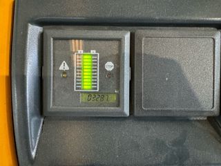 Transpaleta Jungheinrich EJE 220R 2000kg