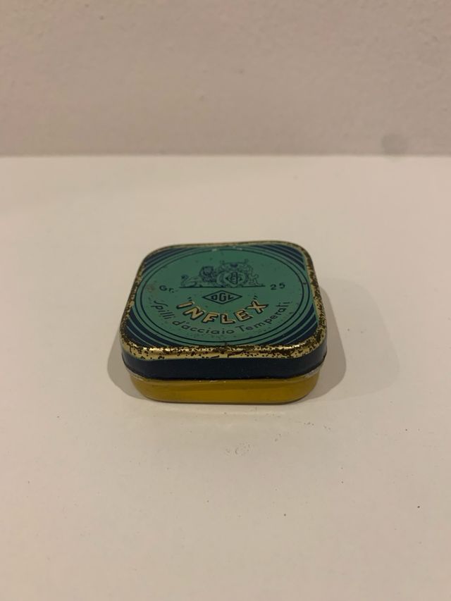 Piccola Scatola di spilli Inflex vintage