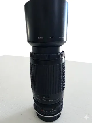 Objetivo Nikon 75-240mm