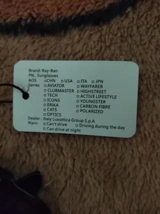 Ray-Ban Mega Wayfarer RB0840F en color negro.