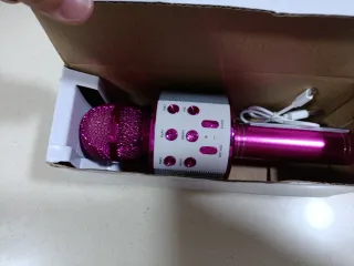 Micrófono Karaoke Rosa Multifunción