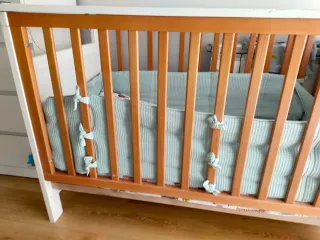 Cuna de madera
