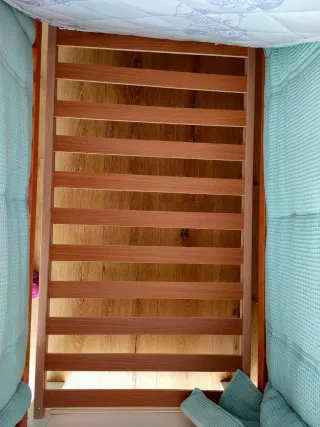 Cuna de madera