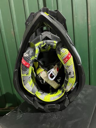 Capacete Airoh Aviator 3 Rampage