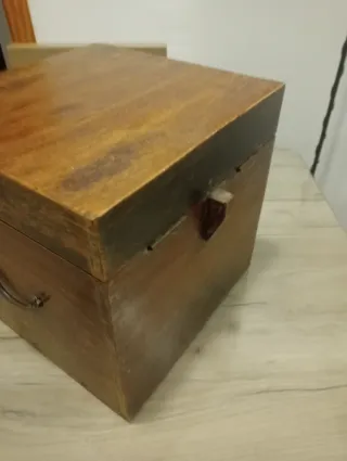 Baule in legno piccolo