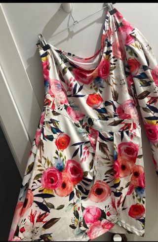 Vestido asimétrico estampado flores