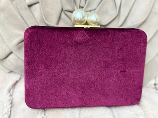 Bolso de mano buganvilla con perlas defecto