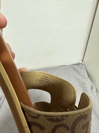 Sandalias GUESS talla 38 -nuevas