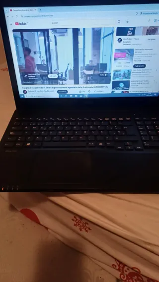 Portátil Fujitsu Serie 16GB RAM 500 disco cargador