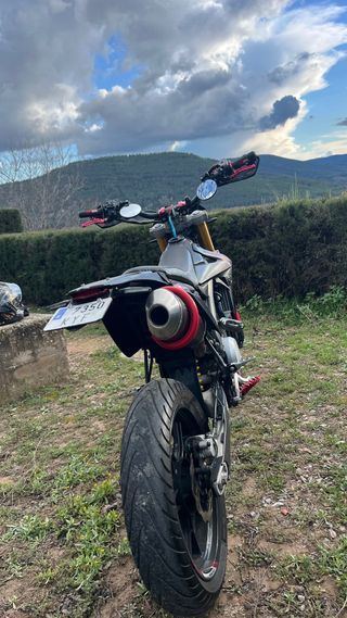 Rieju MRT 125 Supermotard Negra/Roja