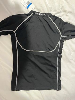 Camiseta Nike Compression Negra Talla M