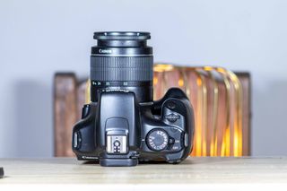 Canon 1100D + Obiettivo EF-S 18-55mm III + Battery