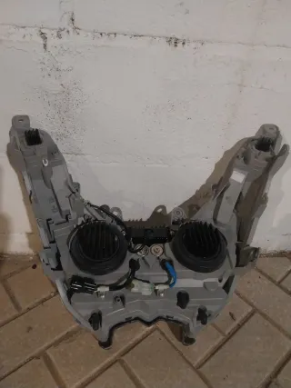 Faro Delantero AK550