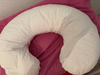 Cojín de lactancia blanco