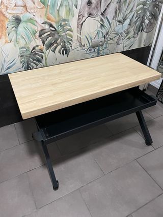 Mesa elevable madera y metal