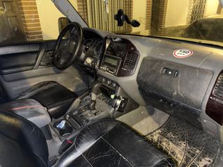 Mitsubishi Montero V60 off road