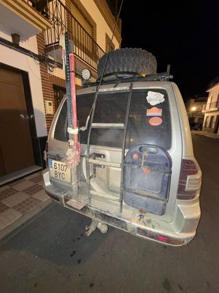 Mitsubishi Montero V60 off road