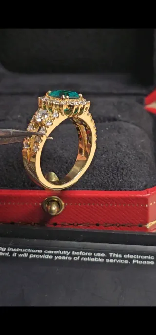 Sortija Cartier Oro 750 Esmeralda Diamantes