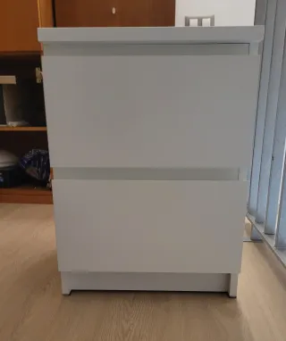 Mesita de noche Ikea blanca