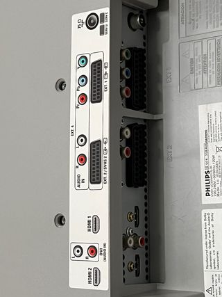 Televisor Philips 32 Plata y Negro