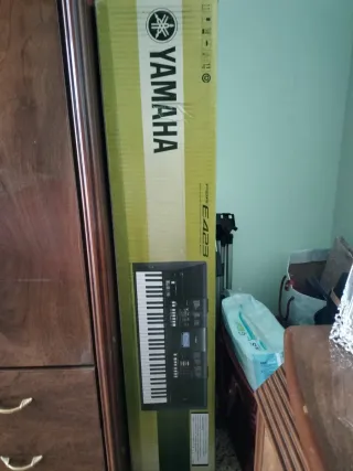 Teclado Yamaha PSR-E423