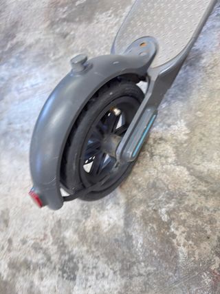 Patinete eléctrico averiado