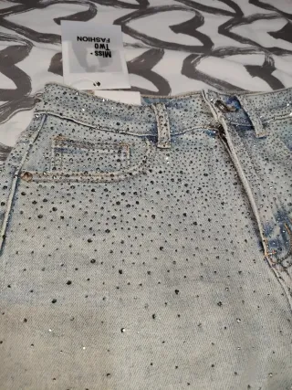 Shorts vaqueros con brillos