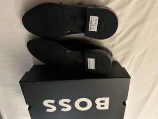 Zapatos de vestir de piel Hugo Boss negros NUEVOS