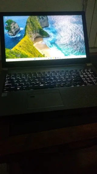 Toshiba Core i5 8GB RAM 512GB m2 SSD 15.6 Win11