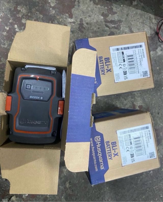 3 Baterías Husqvarna BLi-X Li-Ion