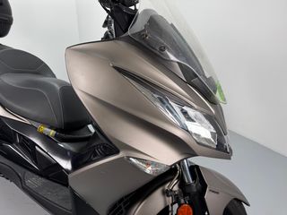 Kawasaki J 300 2017