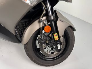 Kawasaki J 300 2017