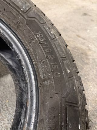 Neumático Michelin 195/70 R15C