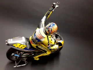 Minichamps Valentino Rossi Honda 46