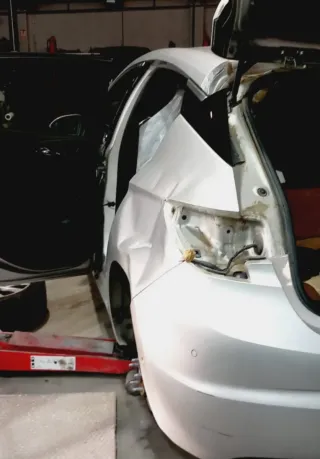 Carrocería chapista pintur