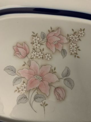 Fuente de Porcelana con Flores