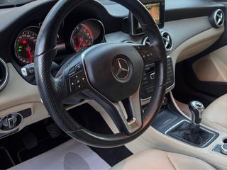 MERCEDES-BENZ CLASE CLA 200