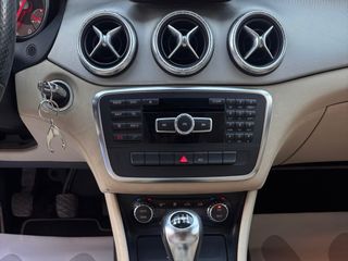 MERCEDES-BENZ CLASE CLA 200