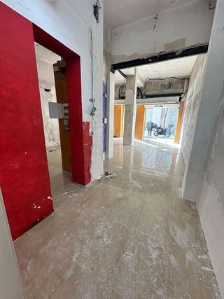 Local comercial en alquiler en La Nova Esquerra de l'Eixample en Barcelona