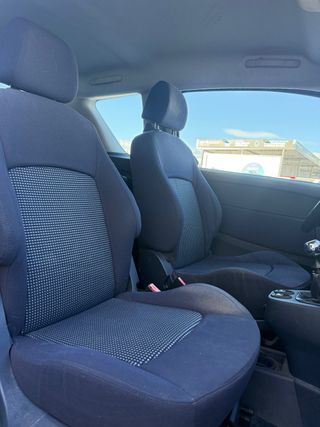 Peugeot 1007,1.4 HDi diesel