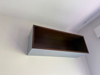 Mueble TV salón madera y plástico