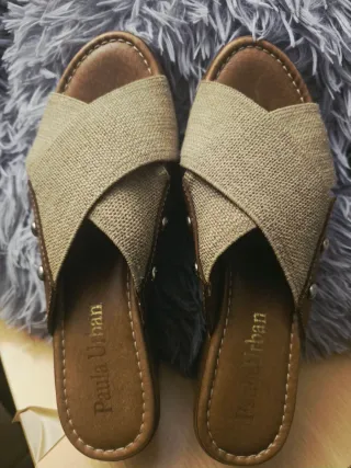 Sandalias Plataforma Paula Urban Beige y Marrón