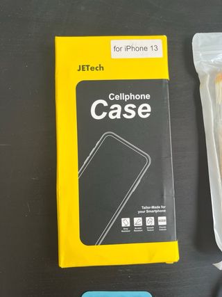 Pack Fundas iPhone 13 + Cargador + Ventosas