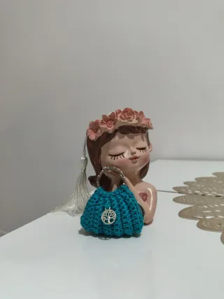 Portachiavi uncinetto nero con albero vita